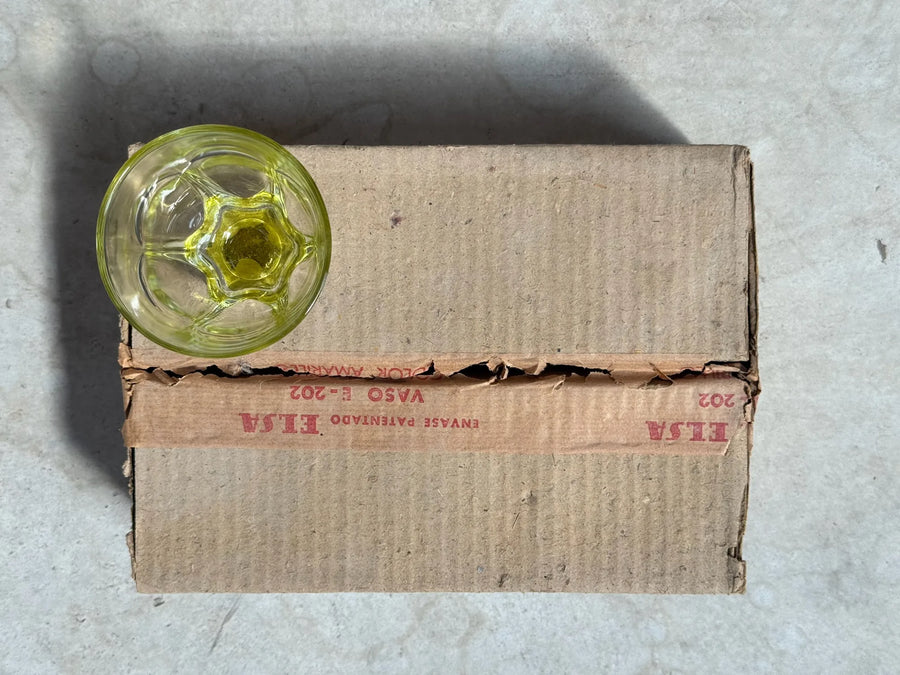 Vaso Fondo Estrella Amarillo Vino